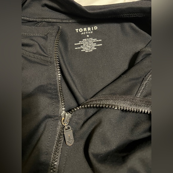 Torrid Activewear 5 jacket - Picture 3 of 9